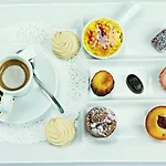 Cosmos & ホテル コントレクセヴィル