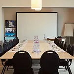 ホテル Cosmos & コントレクセヴィル