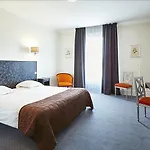 Cosmos & Otel