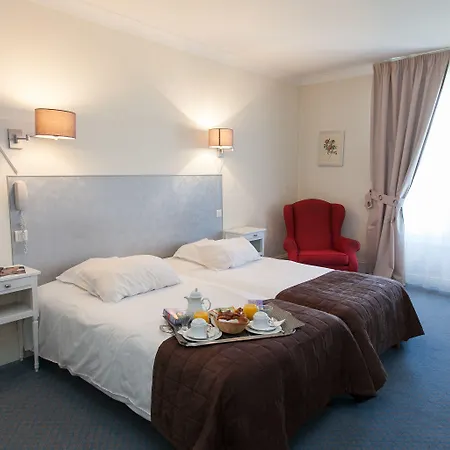 Отель Cosmos & 3*