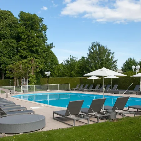 Cosmos & Отель Контрексвиль