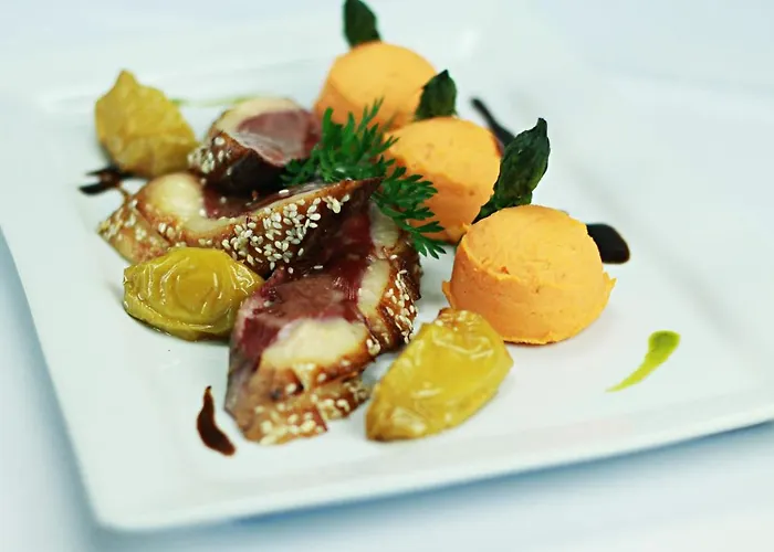 Отель Cosmos & Контрексвиль