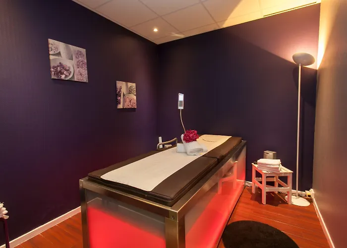 Отель Cosmos & 3*