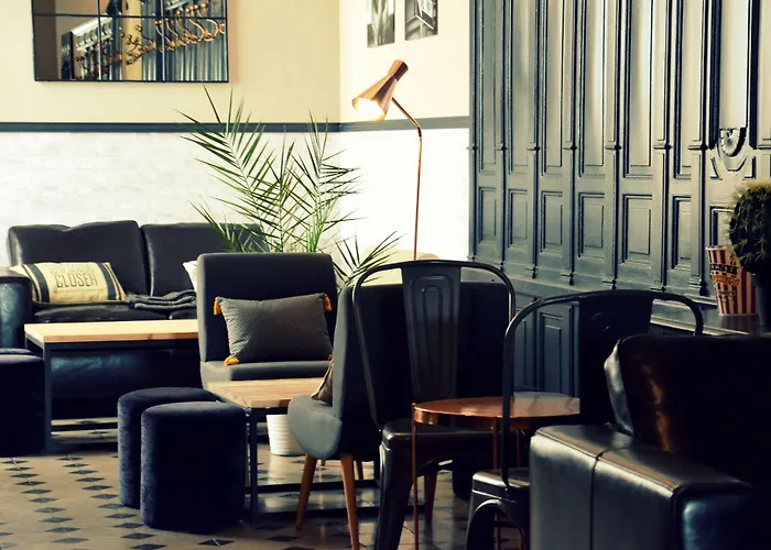 Отель Cosmos & 3*